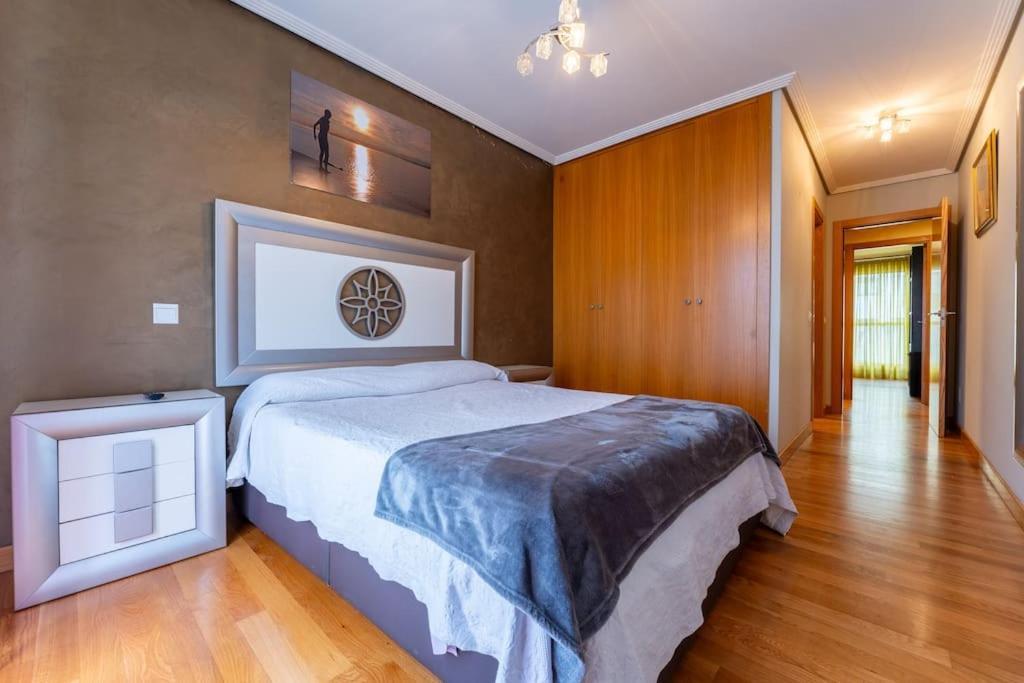 Apartamento En El Corazon De La Ciudad Con Parking Сантандер Екстериор снимка