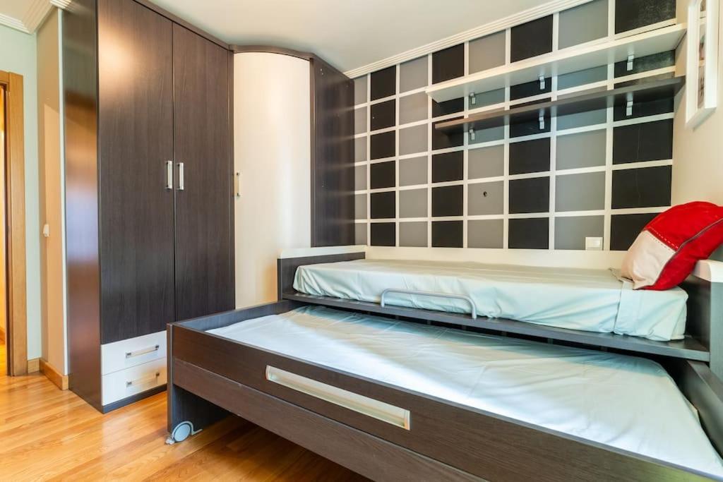 Apartamento En El Corazon De La Ciudad Con Parking Сантандер Екстериор снимка